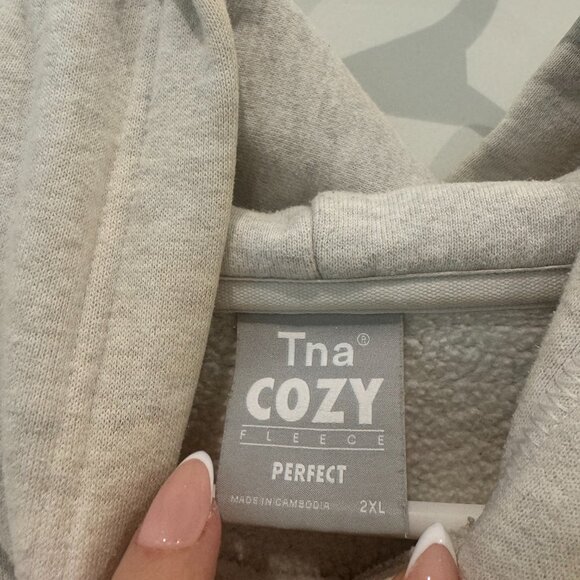 Aritzia Tna Cozy Fleece Perfect Hoodie – Heather Light Grey / Size 2XL - Picture 5 of 7